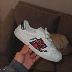 I wear few time or best offer